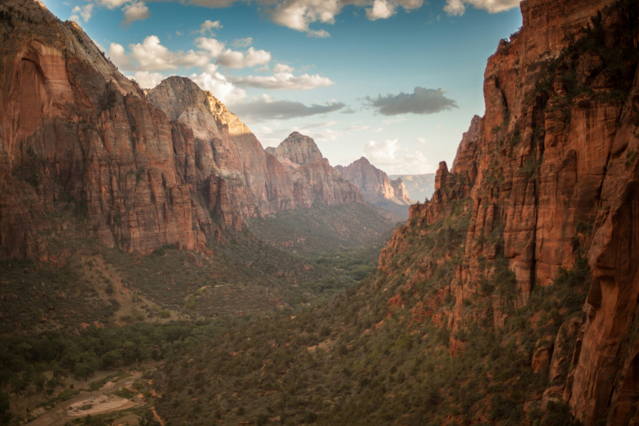 Zion National Park mountain view from the east side canyon overlook, an easy day trip from Kanab